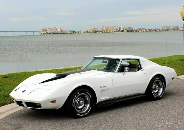 1974 White Chevrolet Corvette