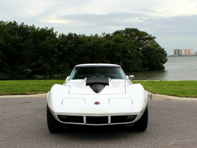 1974 White Chevrolet Corvette