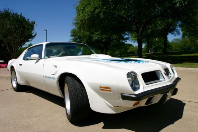 1974 White Pontiac Trans Am Coupe
