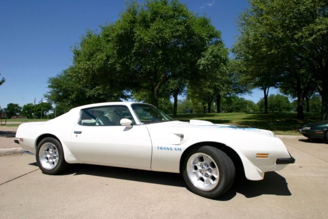 1974 White Pontiac Trans Am Coupe