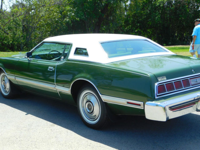 1974 Green Ford Thunderbird Coupe