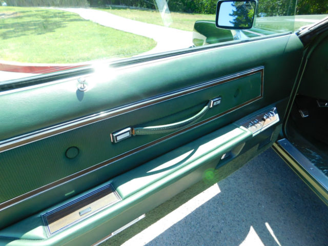 1974 Green Ford Thunderbird Coupe