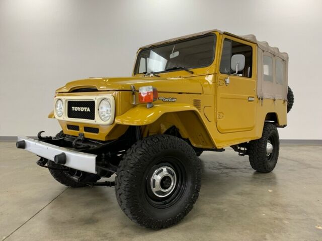 1974 -- Toyota Land Cruiser --
