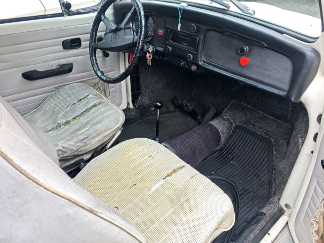 1974 White Volkswagen Beetle - Classic