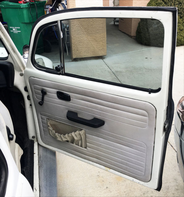 1974 White Volkswagen Beetle - Classic