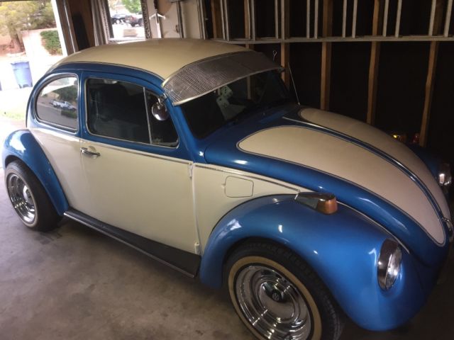 1974 Blue & White Volkswagen Beetle - Classic Coupe