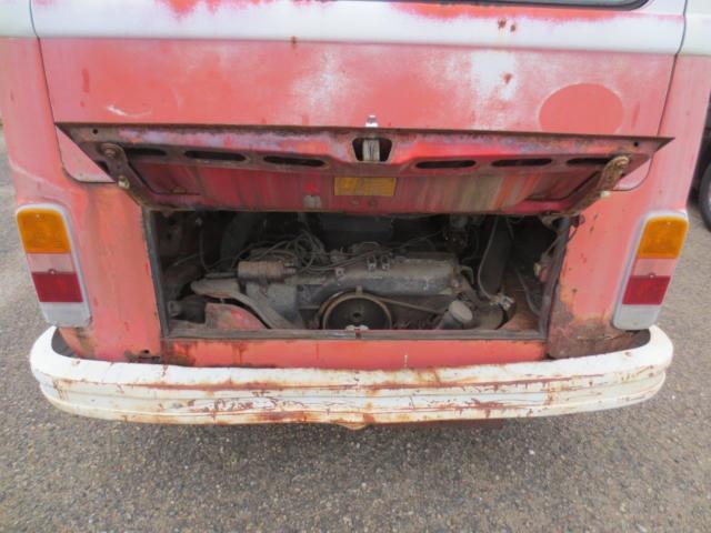 1974 Red/white Volkswagen Bus/Vanagon Van Camper