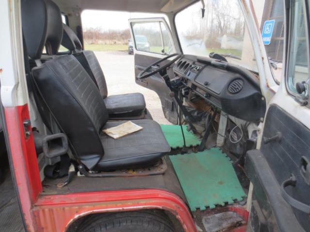 1974 Red/white Volkswagen Bus/Vanagon Van Camper