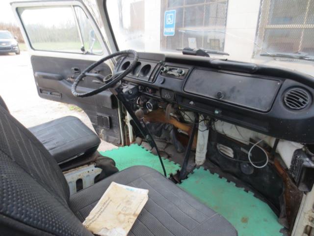1974 Red/white Volkswagen Bus/Vanagon Van Camper