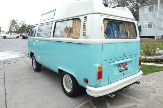 1974 Teal Volkswagen KOM --