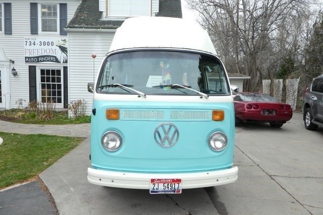 1974 Teal Volkswagen KOM --