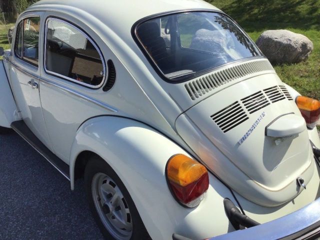 1974 White Volkswagen Beetle - Classic Coupe