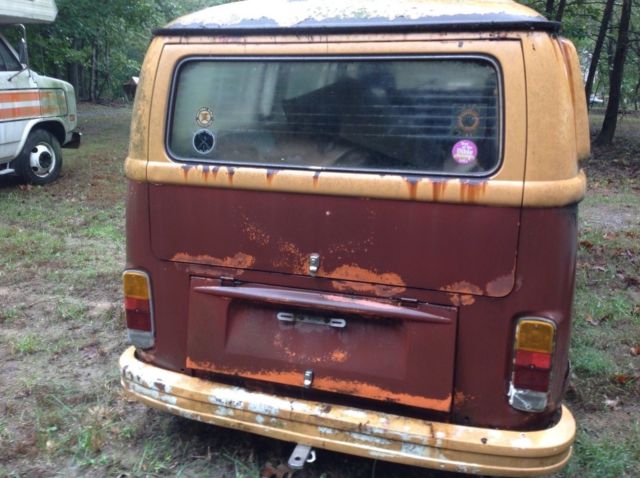 1974 Brown Volkswagen Bus/Vanagon Bus