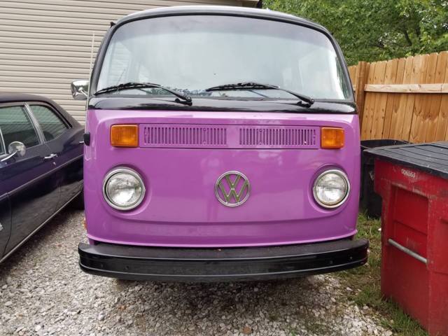 1974 Purple Volkswagen Bus/Vanagon