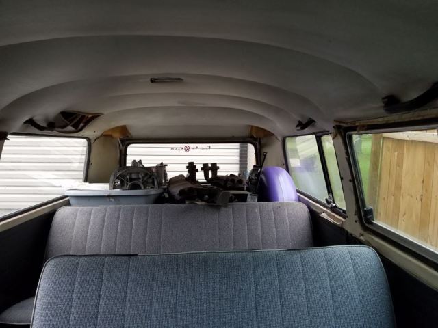 1974 Purple Volkswagen Bus/Vanagon