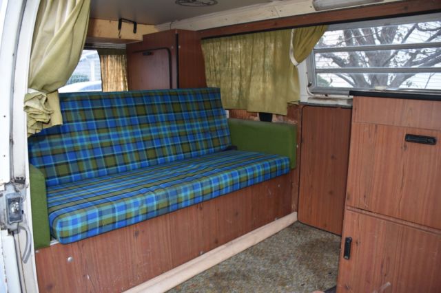 1974 White Volkswagen Bus/Vanagon Van Camper