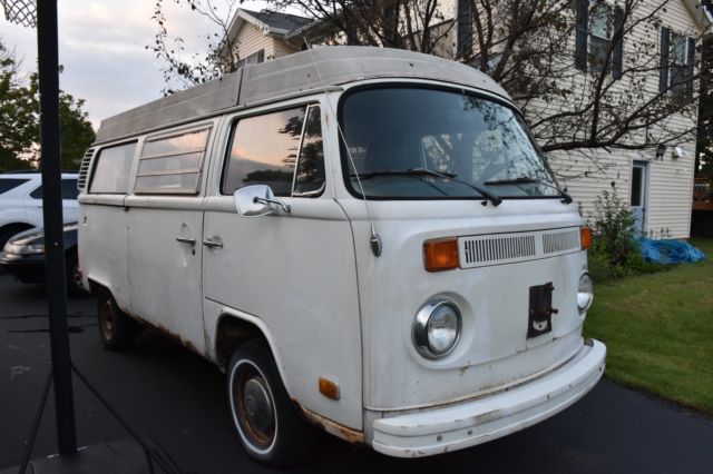 1974 White Volkswagen Bus/Vanagon Van Camper