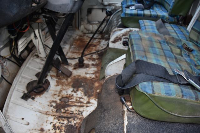 1974 White Volkswagen Bus/Vanagon Van Camper