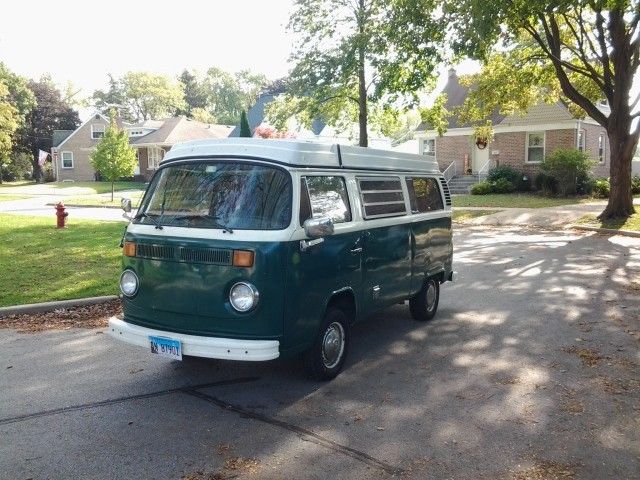 1974 Volkswagen Bus/Vanagon Van Camper