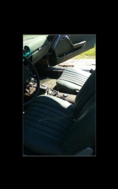 1975 Green Mercedes-Benz SL-Class Convertible