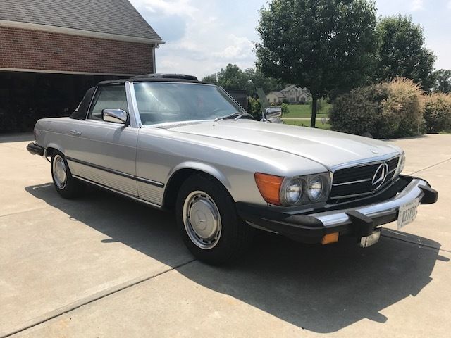 1975 Silver Mercedes-Benz SL-Class Convertible