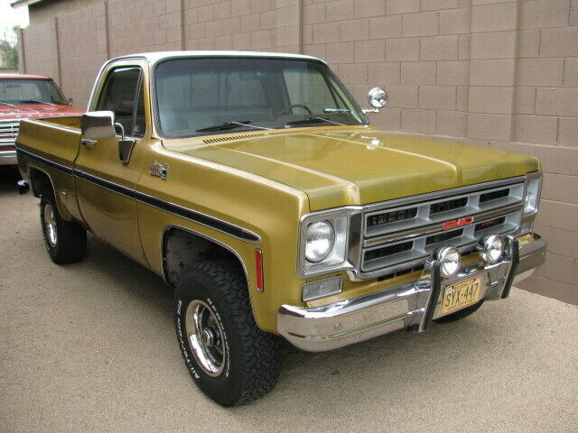 1975 GMC Sierra 1500 Standard Cab Pickup