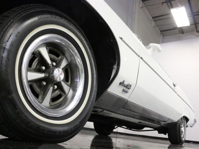 1975 White Pontiac Grand Ville
