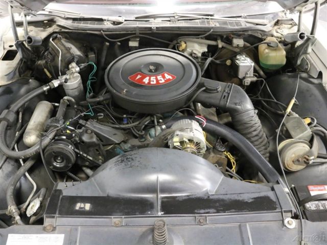 1975 White Pontiac Grand Ville