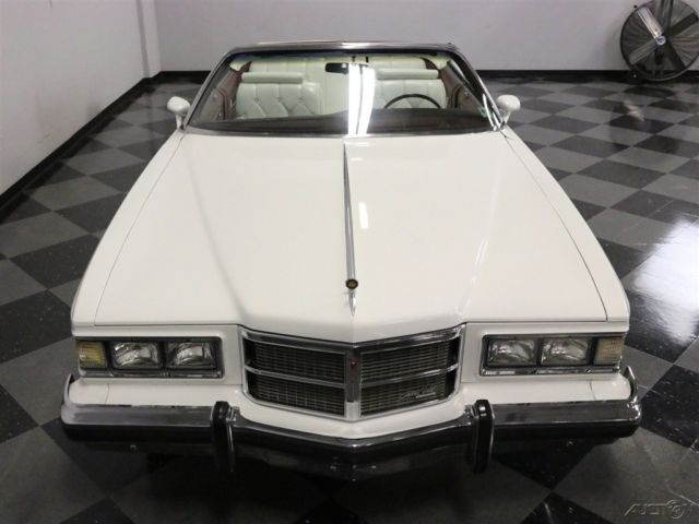 1975 White Pontiac Grand Ville