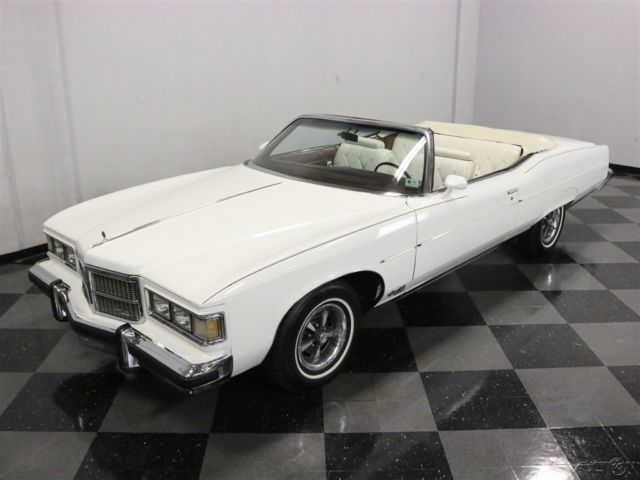 1975 White Pontiac Grand Ville