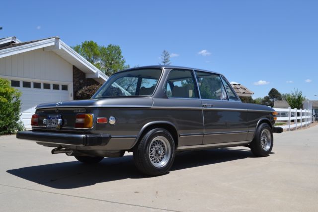 1975 Anthrazitgrau - Charcoal Metallic BMW 2002 Sedan