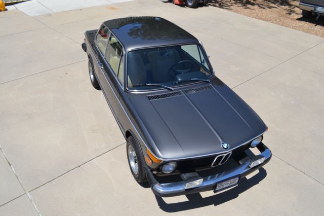 1975 Anthrazitgrau - Charcoal Metallic BMW 2002 Sedan