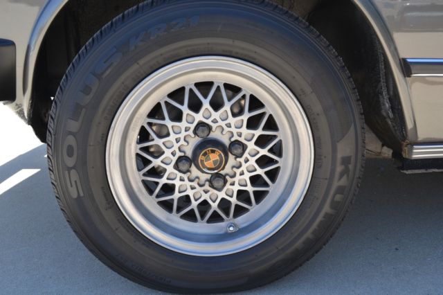 1975 Anthrazitgrau - Charcoal Metallic BMW 2002 Sedan