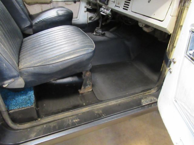 1975 Gray Ford Bronco