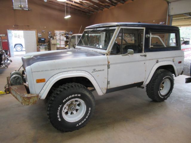 1975 Gray Ford Bronco