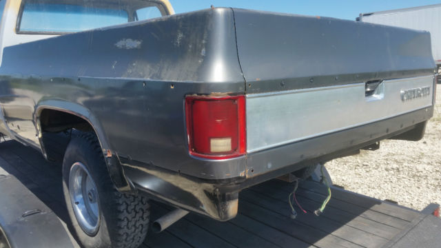 1975 Blue Chevrolet C-10 Standard Cab Pickup