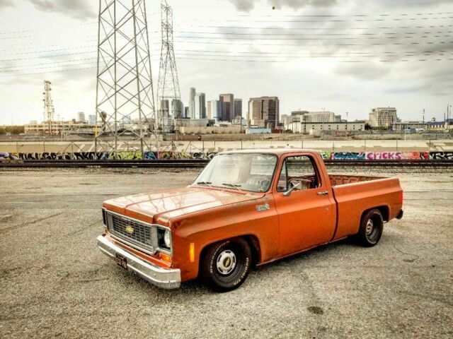 1975 Orange Chevrolet C-10 Cab & Chassis