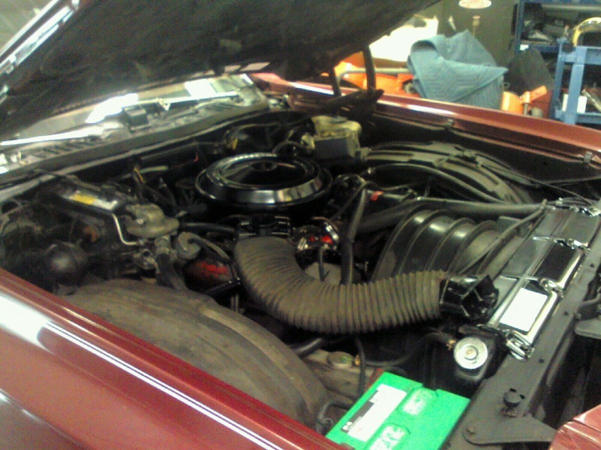 1975 Red Chevrolet Monte Carlo Coupe