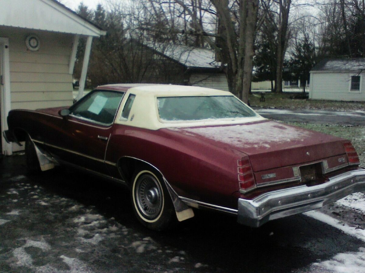 1975 Red Chevrolet Monte Carlo Coupe