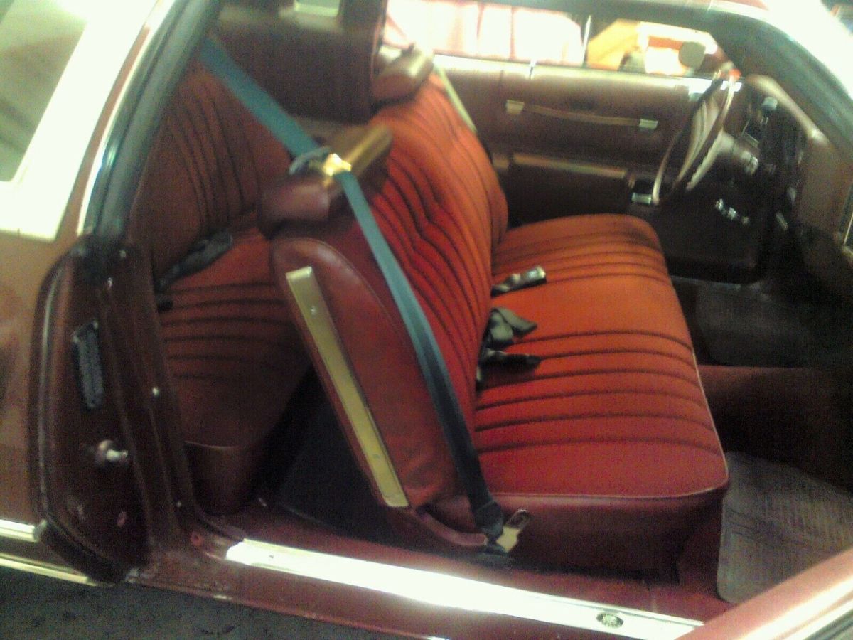 1975 Red Chevrolet Monte Carlo Coupe