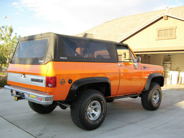 1975 Orange Chevrolet Blazer SUV