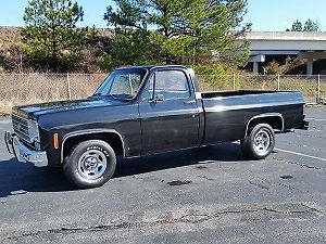 1975 Black Chevrolet C-10 --