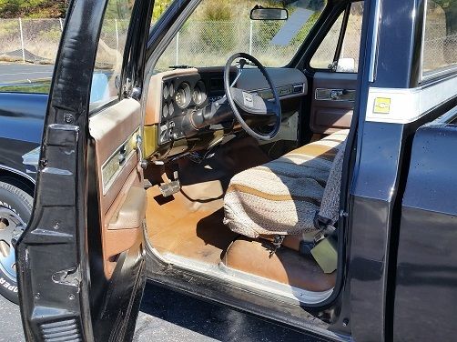 1975 Black Chevrolet C-10 --