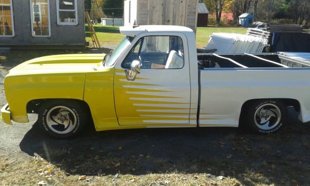 1975 WHITE/YELLOW Chevrolet C-10