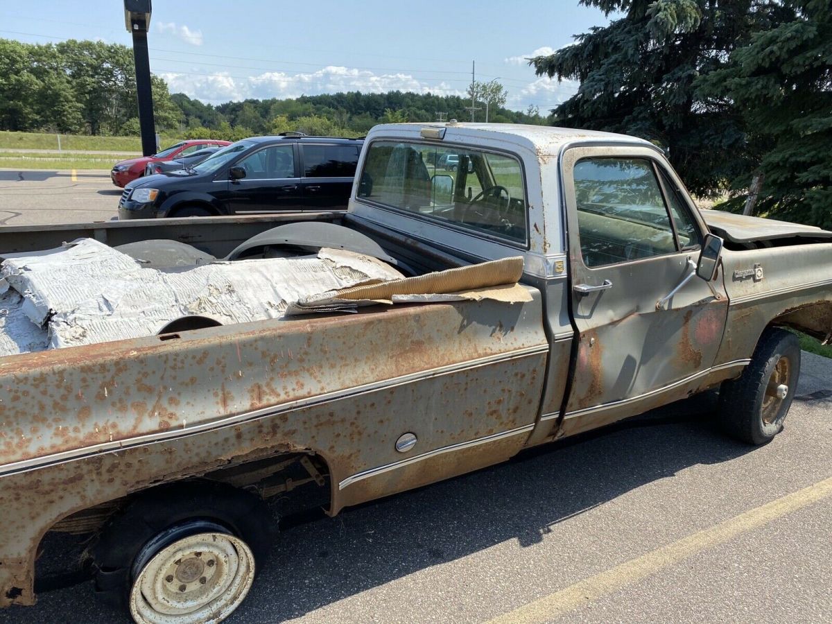1975 Green Chevrolet C10/K10 Pickup