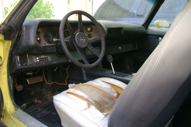 1975 YELLOW Chevrolet Camaro Coupe