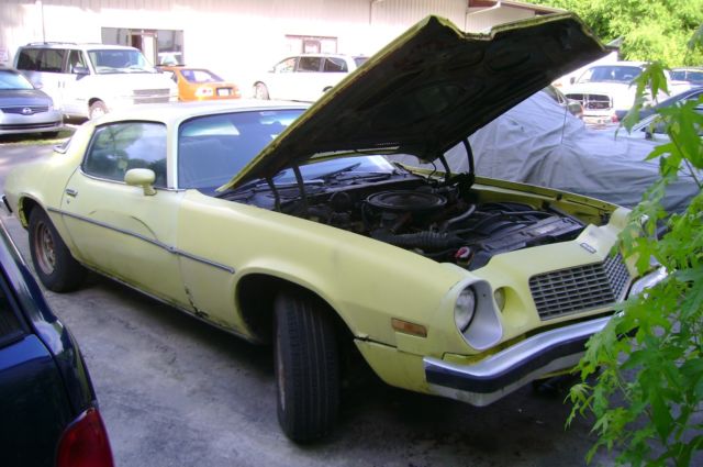 1975 YELLOW Chevrolet Camaro Coupe