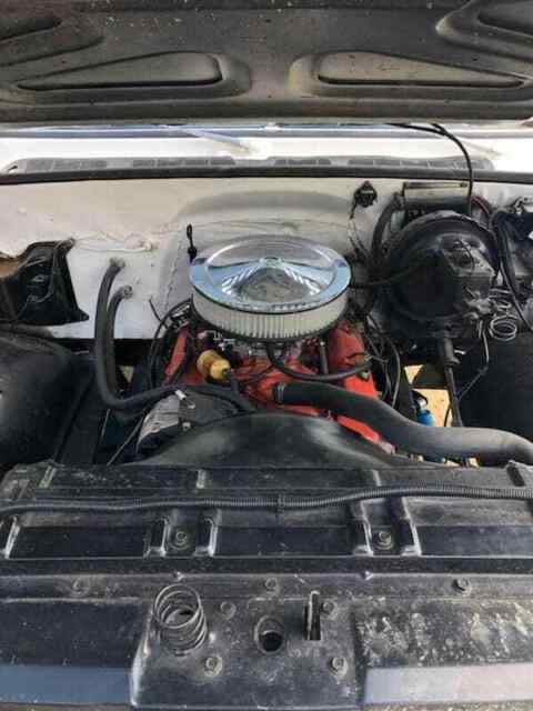 1975 White Chevrolet Cheyenne Extended Cab Pickup