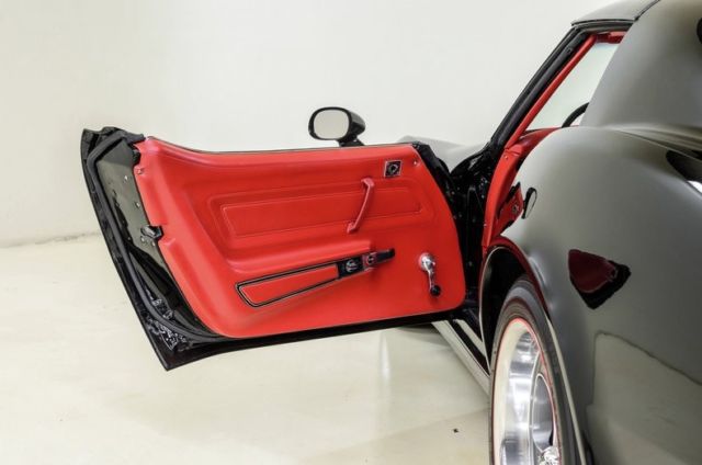 1975 Black Chevrolet Corvette Coupe