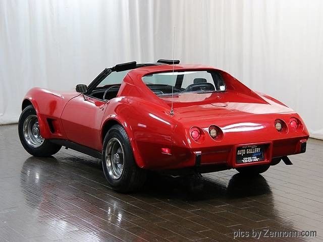 1975 Red Chevrolet Corvette Coupe